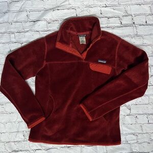 Patagonia Women's Burgundy Fleece Jacket Size Medium